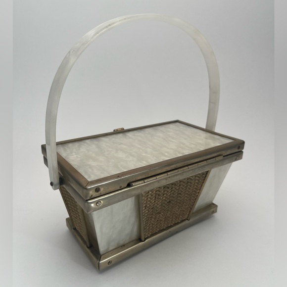 Vintage 40’s Tyrolean NY Woman Lucite Pearl & Gold Metal with Mirror Box Bag - Picture 3 of 13